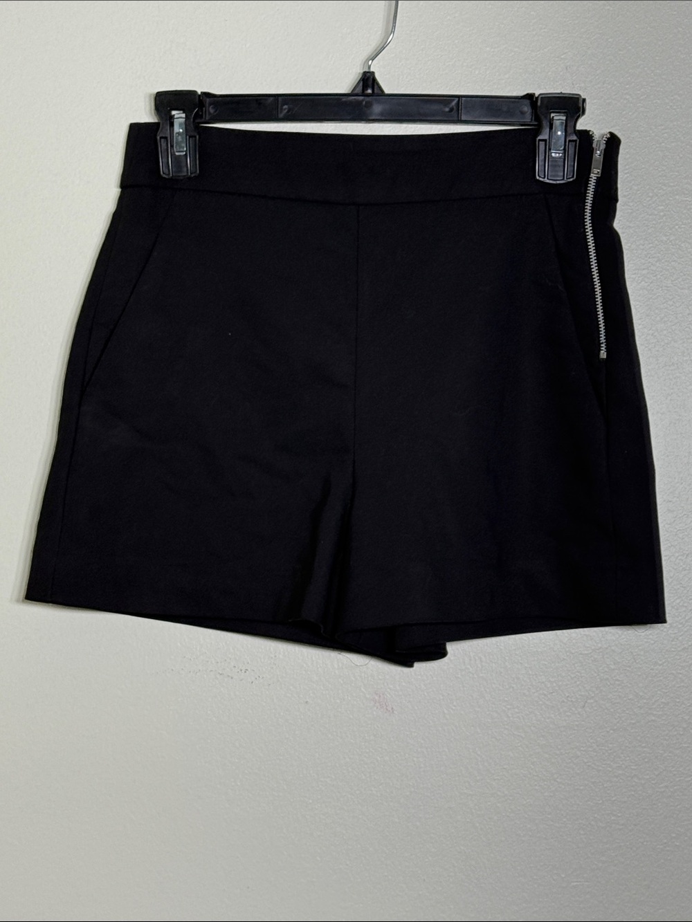 Zara Black High-Waist Tailored Shorts with Side Zip | Size XS